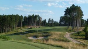 The Par-3 16th at the Kingsley Club