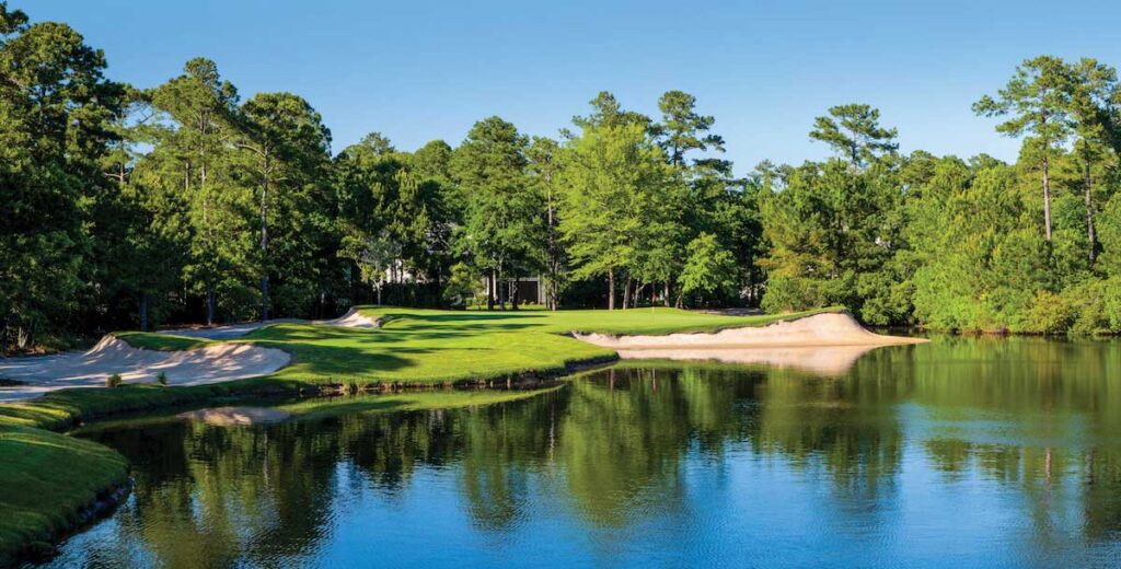 THE PAR-3 16TH AT TRUE BLUE   