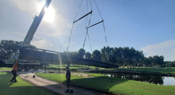 The Sara Bay Country Club in Sarasota, Florida, USA installed 2 Bridges from Links Bridges