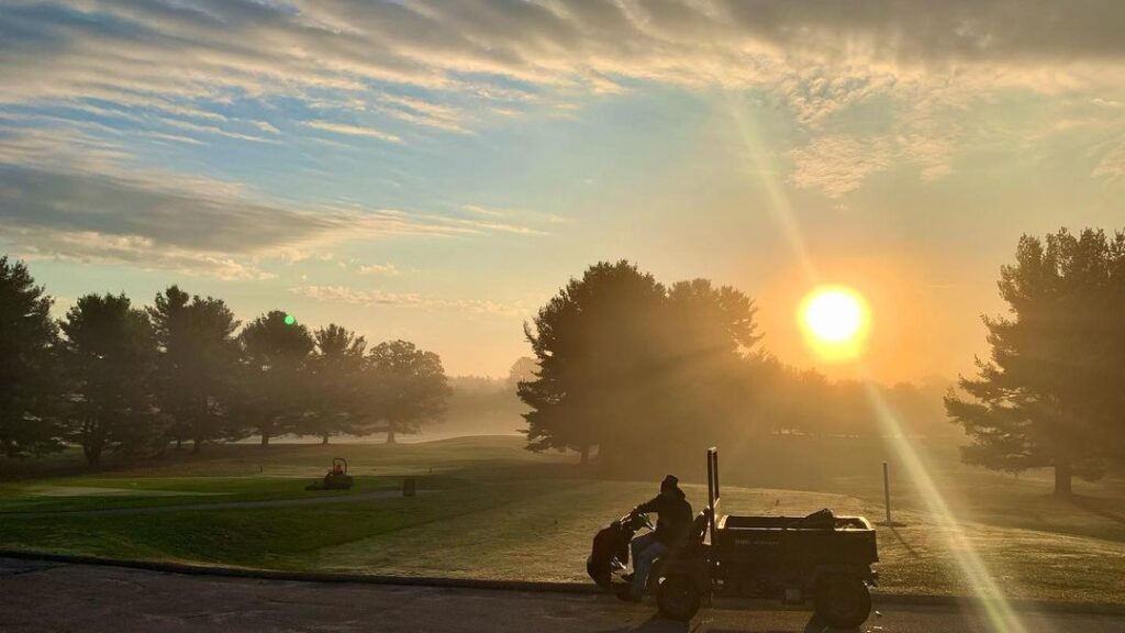 Green Meadow Golf Club Sunrise