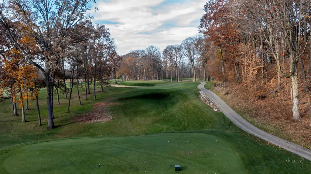 Tee shot on the par three 8th at WBCC