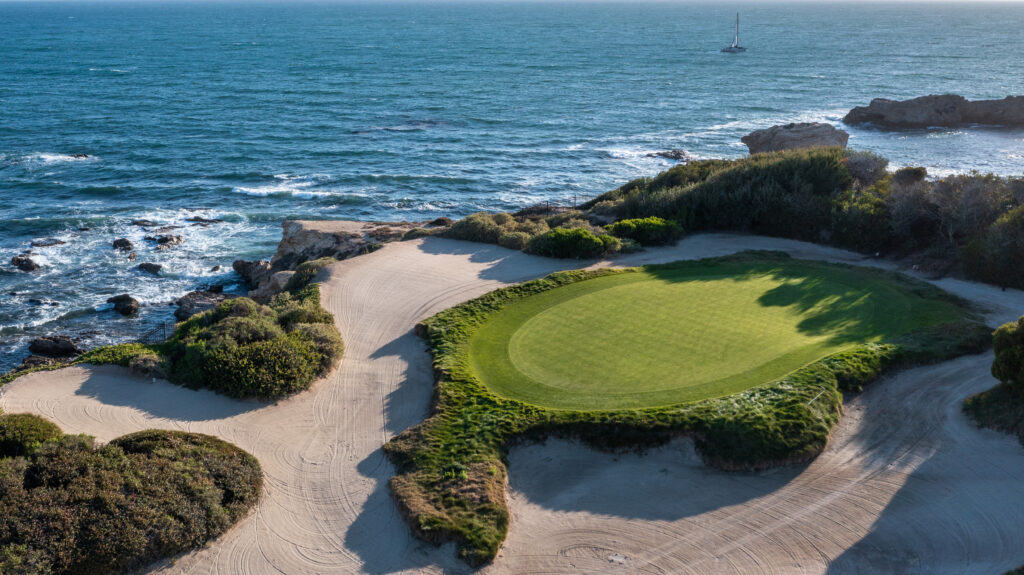 Pelican Hill Golf Club