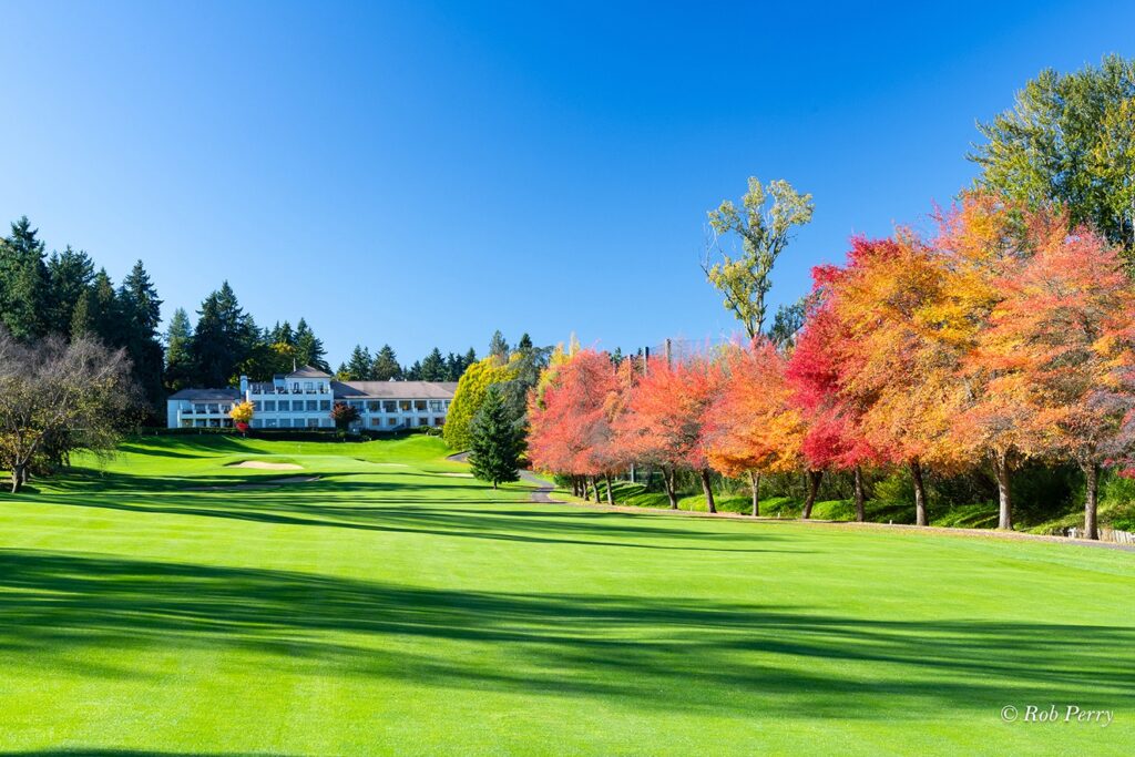 Broadmoor Golf Club, Seattle - Hole 18, Par 5