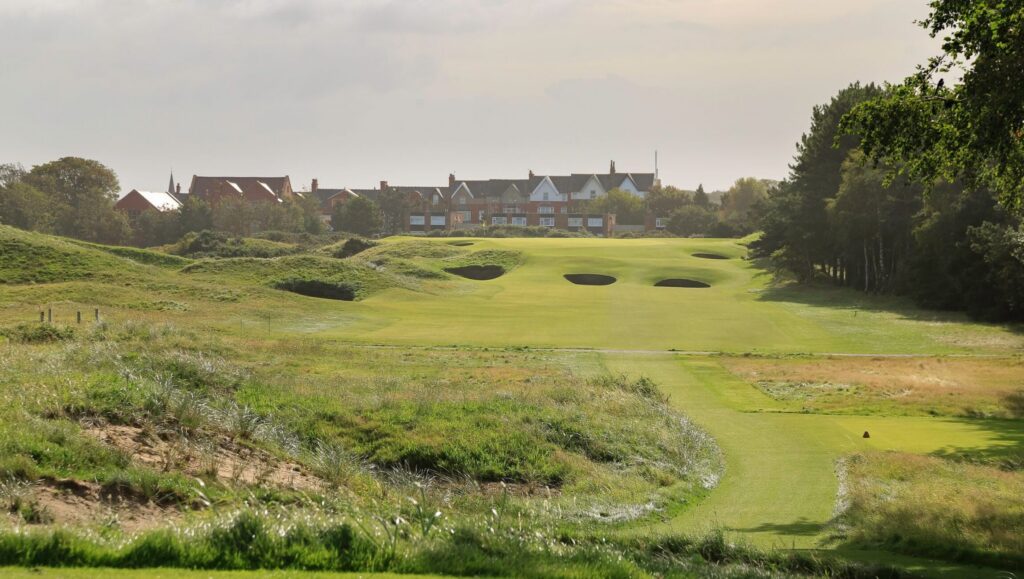 IS THE BUNKERING AT ROYAL LYTHAM THE HARDEST IN THE WORLD MAYBE!