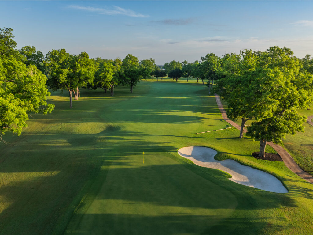 Shadow Hawk Golf Club